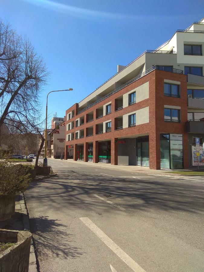 Kosice Smart Apartman Buitenkant foto